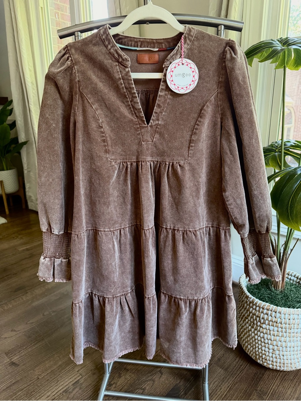 Umgee Girls' Brown Tiered V-Neck Long Sleeve Dress